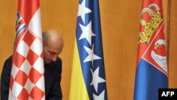 Zastave Hrvatske, BiH i Srbije