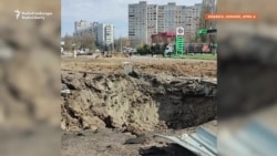 Russian Strikes Leave 7 Dead, Destroy Shopping Center