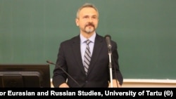 Vyacheslav Morozov opens a conference at the University of Tartu in 2017.