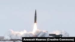 Російські пропагандисти «використали» саме ракети «Іскандер» з касетною бойовою частиною для побудови фейку про загибель тисячі бійців ЗСУ біля містечка Селидове на Донеччині