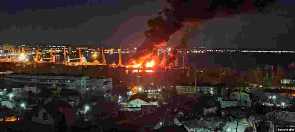 Unverified photos showed fireballs climbing into the night sky on December 26. Ukraine’s military said in a post to Telegram that tactical aviation units fired cruise missiles at the port on the eastern side of the Black Sea peninsula, around 3:30 a.m. local time, hitting the ship. 