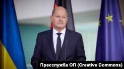 German Chancellor Olaf Scholz warns that the "threat from Russia will continue." (file photo)