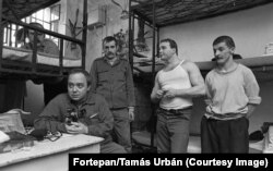 Tamas Urban (left) working inside the Marianosztra prison in northern Hungary in 1987.