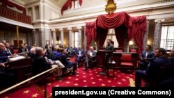 Президент України Володимир Зеленський під час виступу на зустрічі із сенаторами США. Вашингтон, 21 вересня 2023 року
