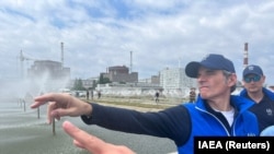 IAEA chief Rafael Grossi visits the Zaporizhzhya nuclear power plant in June 2023. 