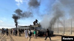 7 жовтня по центральних та південних районах Ізраїлю було завдано масованого ракетного удару