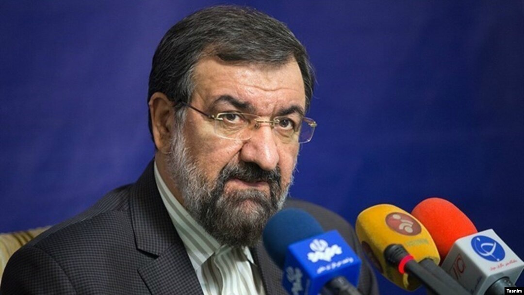 محسن رضایی می‌گوید که مجمع تشخیص مصلحت، «منافع نظام و مردم» را در بررسی لوایح سه‌گانه دنبال می‌کند.