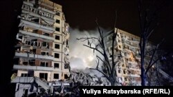 Військові повідомили, що по будинку в Дніпрі російські війська вдарили крилатою ракетою Х-22 із бомбардувальника Ту-22м3