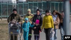Децата сочинуваат половина од вкупниот број бегалци од Украина