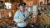 Від плуга до комп’ютера: музей «Родинних професій» Романа Фабрики