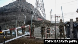 Ադրբեջանցի զինվորները արրգելափակված Լաչինի միջանցքում, արխիվ