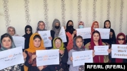 د طالبانو له واکمنېدو راهیسې ښځو د خپلو حقونو لپاره څو ځلې مظاهرې کړې دي - پخوانی انځور.
