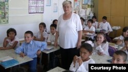 Средняя школа в Кызыл-Кие, Баткенская область, 13 февраля 2013 года.