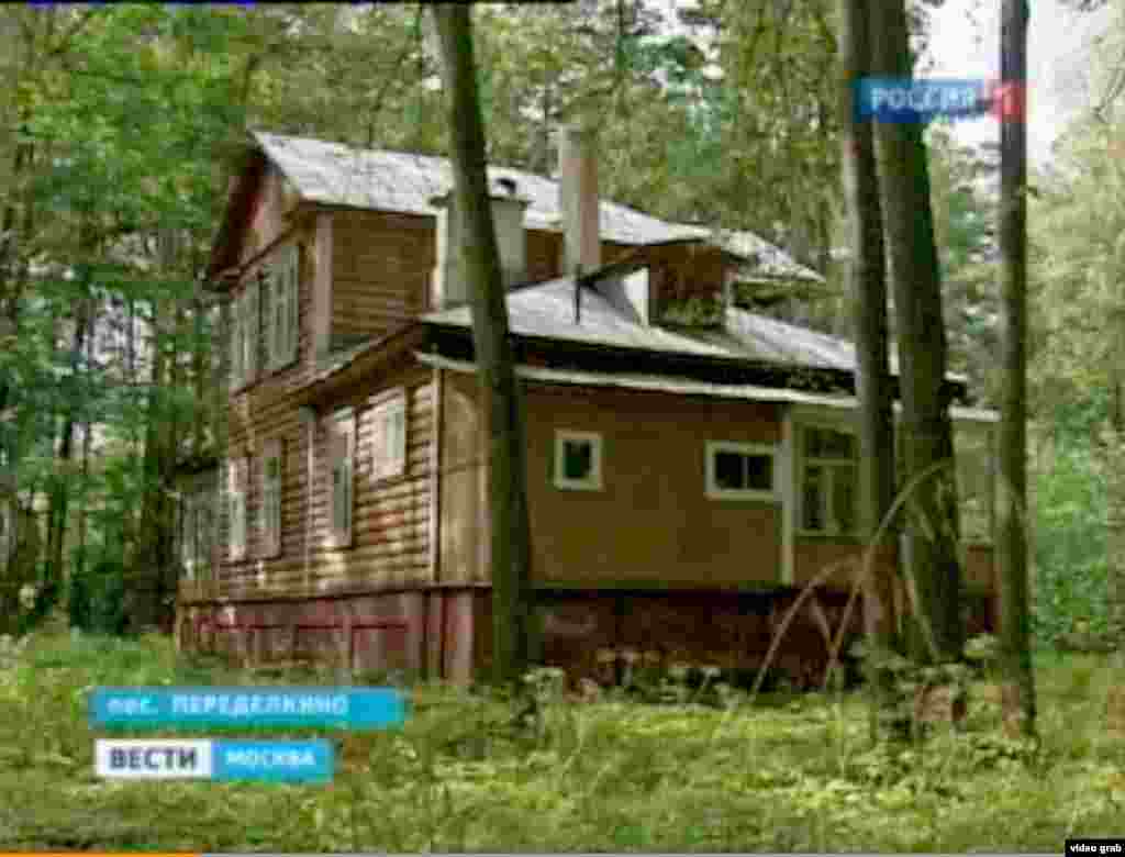 Aitmatov&#39;s cottage in Peredelkino, from Russian television