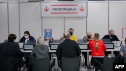 Some Bosnians went to Serbia to get vaccinated against COVID-19.