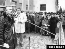 Василь Овсієнко під час виступу. Архівне фото