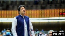 د پاکستان حکومت مخالفه ګوندونو د وزيراعظم عمران خان پر ضد د بې باورۍ تحريک وړاندې کړی. انځور له ارشېفه 