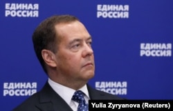 დმიტრი მედვედევი
