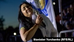 Лоліта Мілявська на концерті в Керчі в анексованому Росією Криму, 29 червня 2015 року