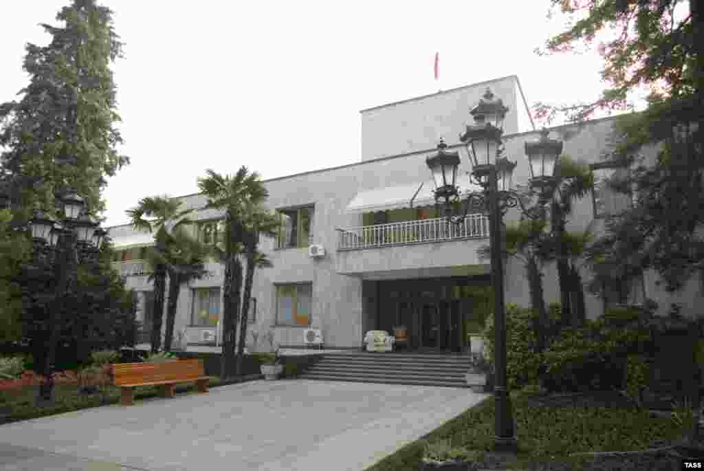 Another of Putin's residences is his Black Sea home of Bocharov Ruchei near the resort of Sochi. 