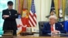 Ілан Маск і Дональд Трамп у Белым доме, архіўнае фота