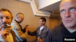 Alcohol abuse is still a traditional cause of mortality in Russia. (file photo)