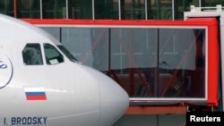Russia claims British customs authorities searched an Airbus at Heathrow.