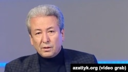 Адахан Мадумаров.