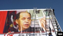 Priština, izborni poster sa slikom pokojnog lidera LDK i predsjednika Kosova Ibrahima Rugove, 17. oktobar 2007