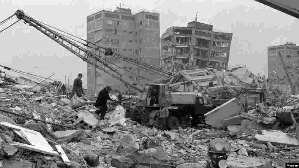 December 1988: Armenian earthquake. In less than 20 seconds, entire apartment blocks collapse into rubble. Reinforcing rods that should have been used in the construction of some buildings had been stolen and sold on the black market. Western aid is accepted, but much of the rescue and medical equipment gets snared in red tape and never arrives. More than 30,000 people die. 
