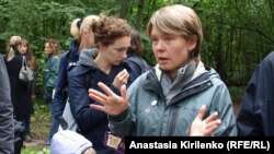 Save Khimki Forest movement leader Yevgenia Chirikova said that the action was being held to mark World Car-Free Day.