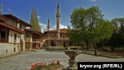 The status of Khan's Palace in Bakhchisaray as a potential addition to UNESCO's World Heritage list could be under threat due to dubious renovation work. (file photo)