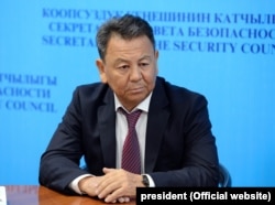 Омурбек Суваналиев.