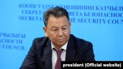 Omurbek Suvanaliev takes charge...for a while.