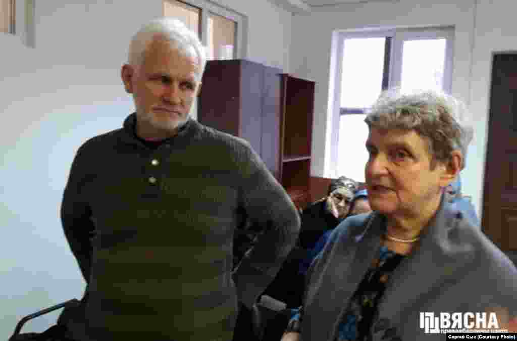Бяляцкі на судзе супраць кіраўніка чачэнскага офісу расейскага праваабарончага таварыства „Мемориал Аюба Тытыева. Грозны, лістапад 2018