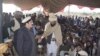 د شمالي وزیرستان کډوالو له بکاخېلو کیمپ سره بنو ته تلونکی سړک تړلی دی