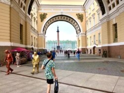 Stay-at-home measures imposed in late March, just as the tourist season was set to begin, have threatened the survival of many new locales in historic St. Petersburg and forced others to improvise.