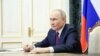 Аналітики також зазначили, що Кремль використовує свої двосторонні відносини з Україною і Сполученими Штатами, щоб підтримувати видимість зацікавленості в мирі й відтермінувати обговорення Заходом додаткової допомоги Україні