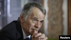 Crimean Tatar leader Mustafa Dzhemilev