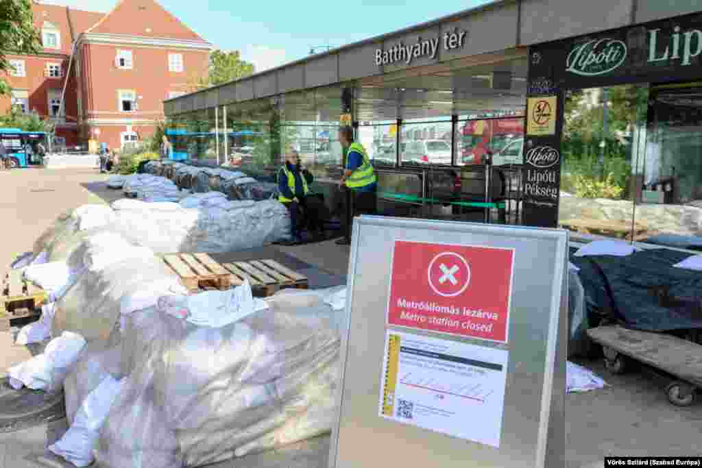 Sandbags surround the central Batthyány Square subway station to protect it from the flooding. 