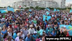 Святкування Дня кримськотатарського національного прапора, Сімферополь, 26 червня 2014 року