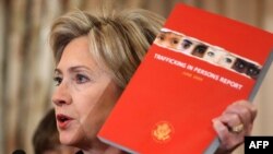 Američki državni sekretar Hillary Clinton prezentovala je u srijedu izvještaj Stejt Dipartmenta o trafikingu