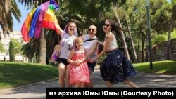 Yuma and her family in Barcelona.