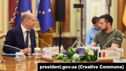 Președintele Volodimir Zelenski și cancelarul german Olaf Scholz - Galerie foto de la întâlnirea celor patru lideri UE cu președintele ucrainean.
