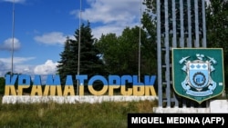 За даними Кирила Тимошенка, внаслідок атаки постраждав працівник бригади з ремонту електромереж 