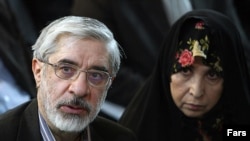 زهرا رهنورد و همسرش میرحسین موسوی