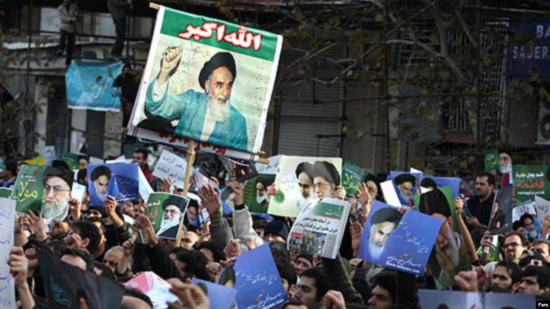نمایی از تظاهرات حامیان دولت در تهران