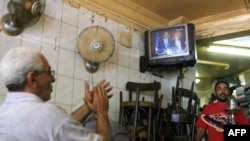 I pored govora u Kairu, za koji su i mnogi istoričari rekli da je istorijski, Obama nije uspio mnogo poboljšati ugled Amerike u muslimanskom svijetu