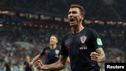 Slavlje hrvatskog reprezentativca Marija Mandžukića