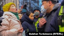 Бишкектеги акцияда сөз эркиндигин коргоо талабы жаңырды 